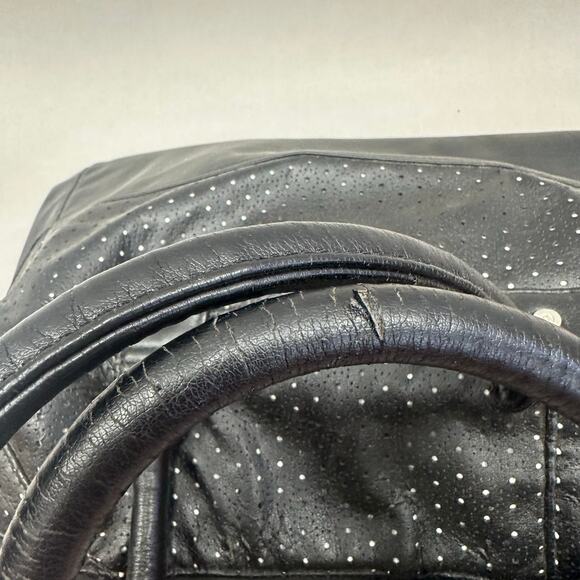 Lululemon Daily Gym Bag in Black Medium Duffle Overnight Faux Leather Top Handle - Picture 6 of 16